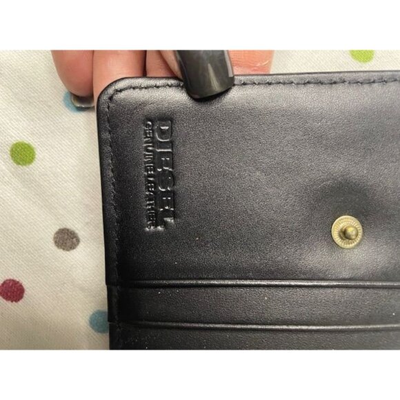 Diesel Black Leather Trifold Wallet with Zip Coin Pocket & Multiple Card Slots - Picture 7 of 7